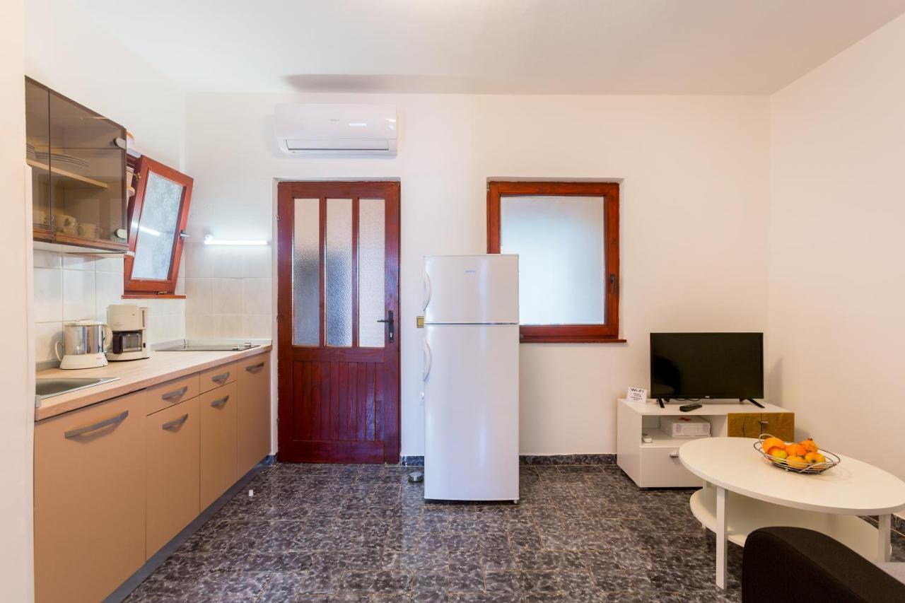 Ferienwohnung Aleksic Medulin Exterior foto