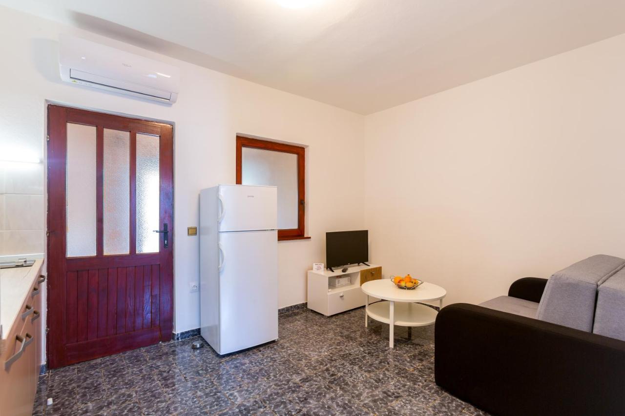 Ferienwohnung Aleksic Medulin Exterior foto